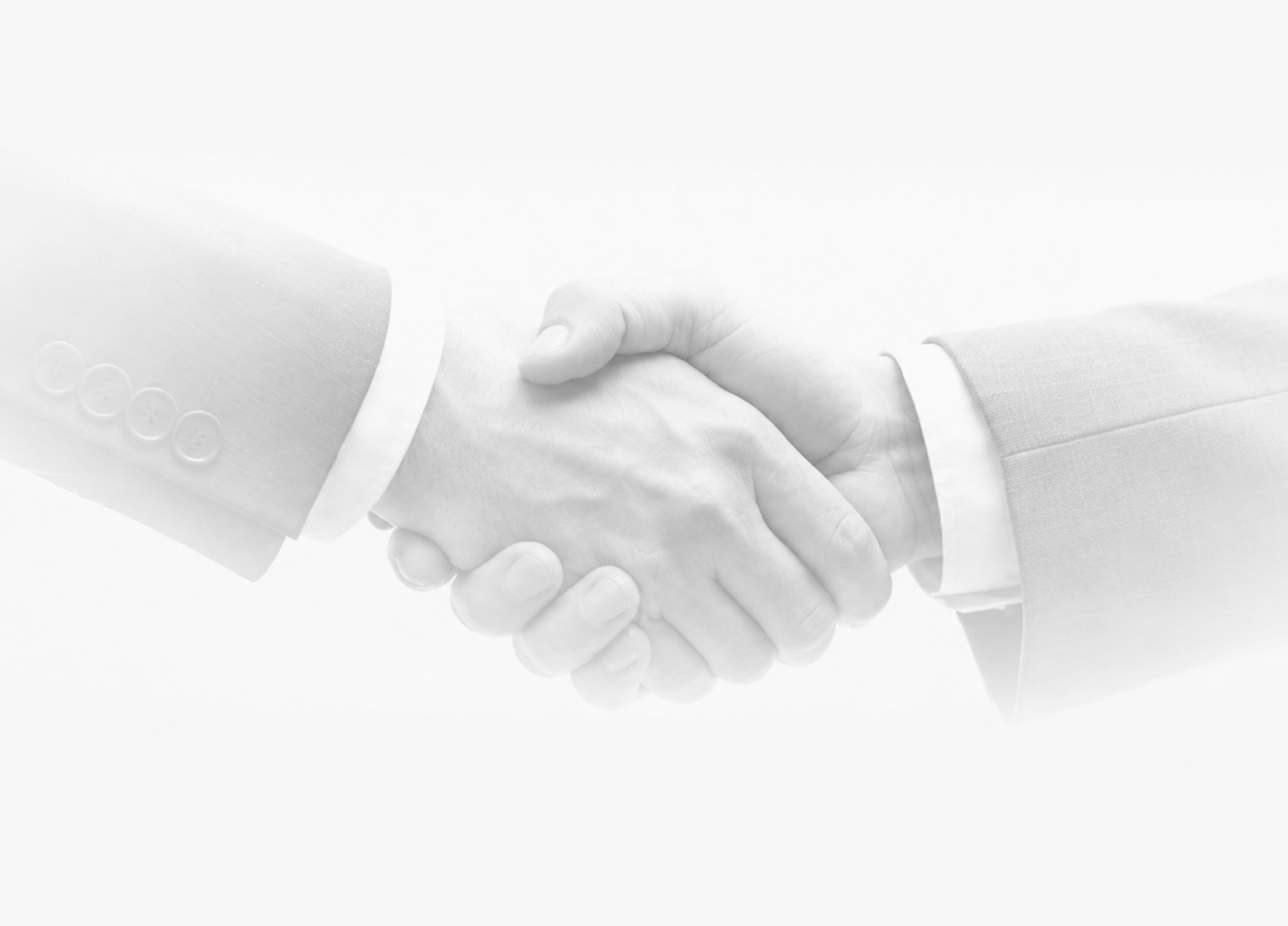 Acuerdo de colaboración entre profesionales, fotografía en blanco y negro